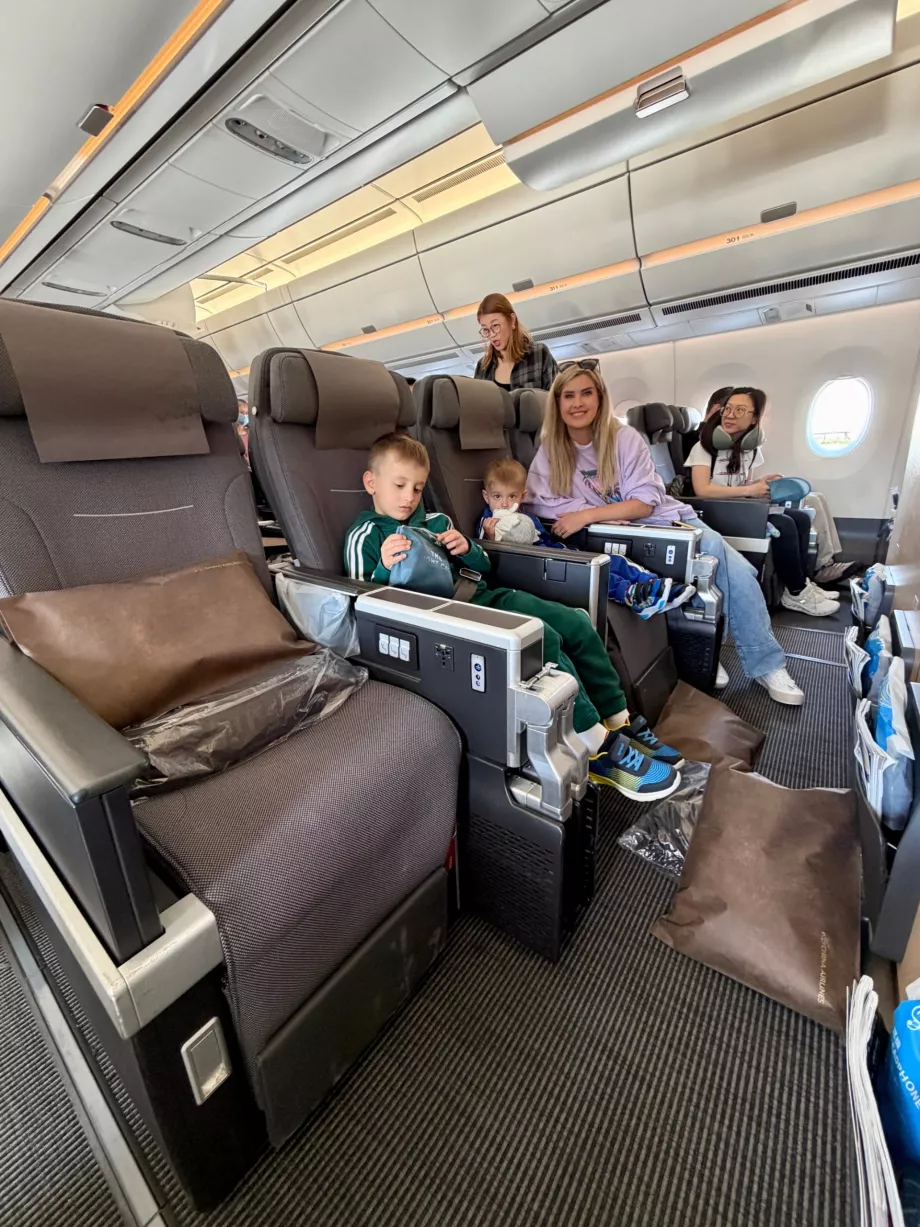 Meie pere esimeses reas Premium Economy's
