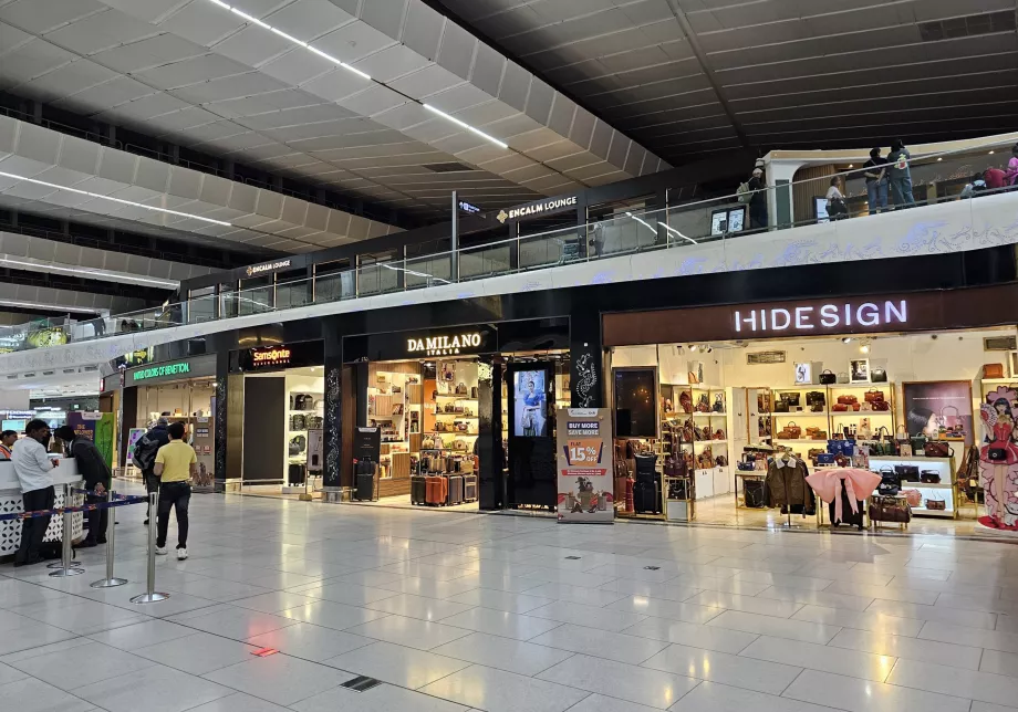 Kauplused, transiit, terminal 3