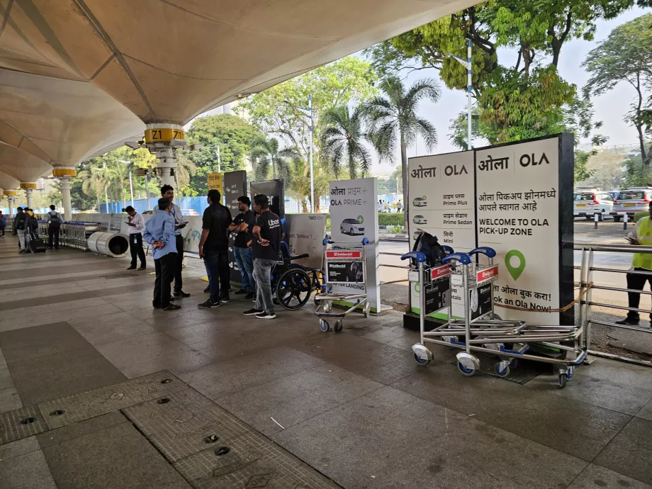 Uber / Ola, terminal 1