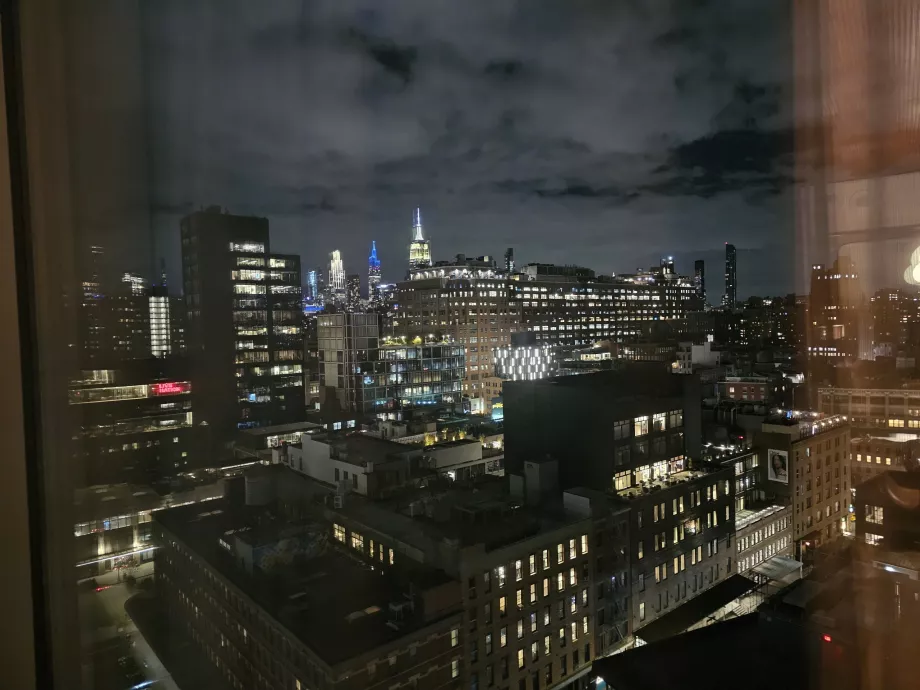 Ruumi vaade Empire State Buildingile