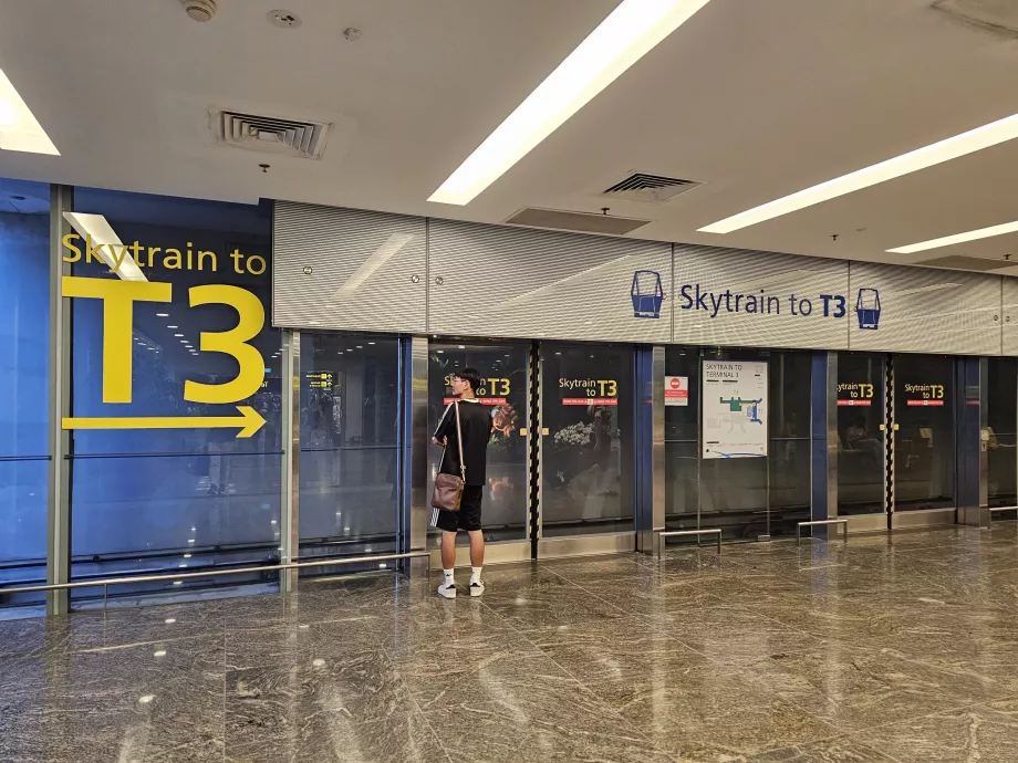 SkyTrain jaamad