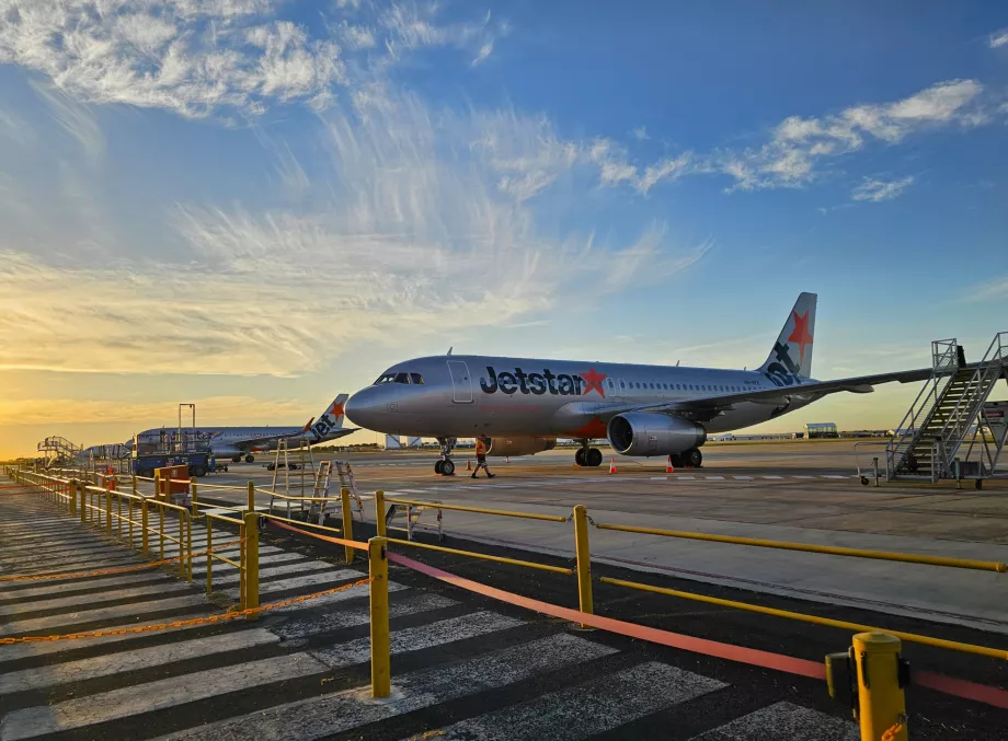 Jetstar Airlines, Airbus A320 Avaloni lennujaamas