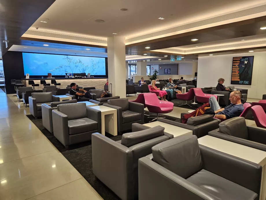 ANZ Lounge, diivanid